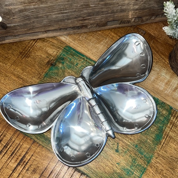 Butterfly pewter tray. EUC - Picture 2 of 6
